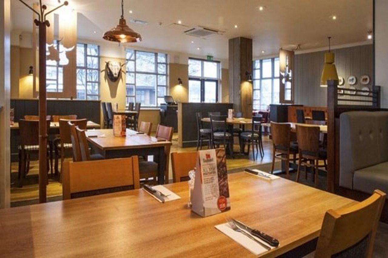Premier Inn Glasgow - Bellshill Motherwell Exterior photo